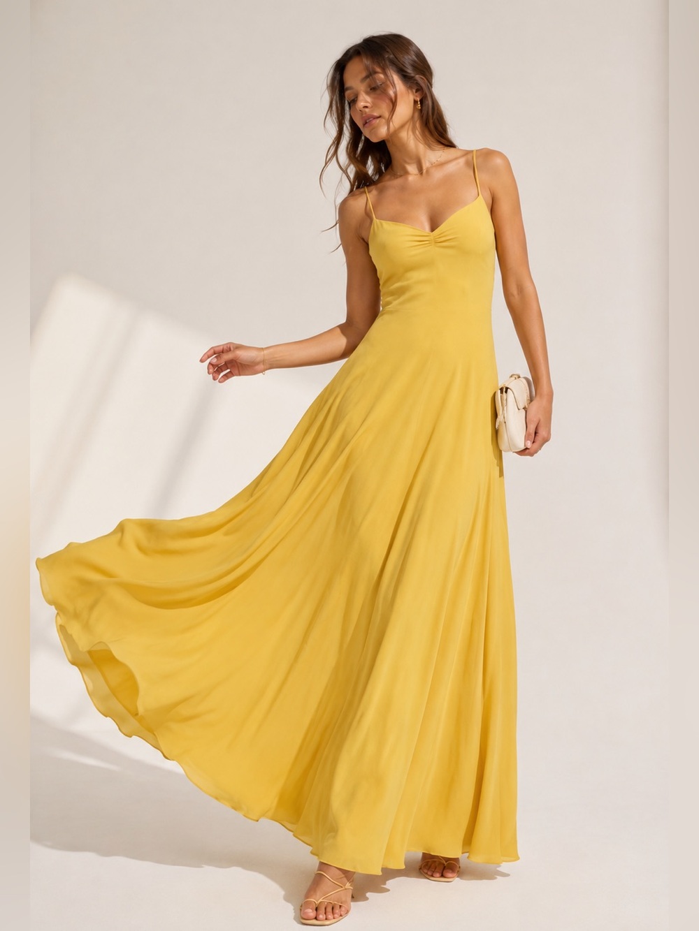 Reformation Thistle Dress in Dandelion 4